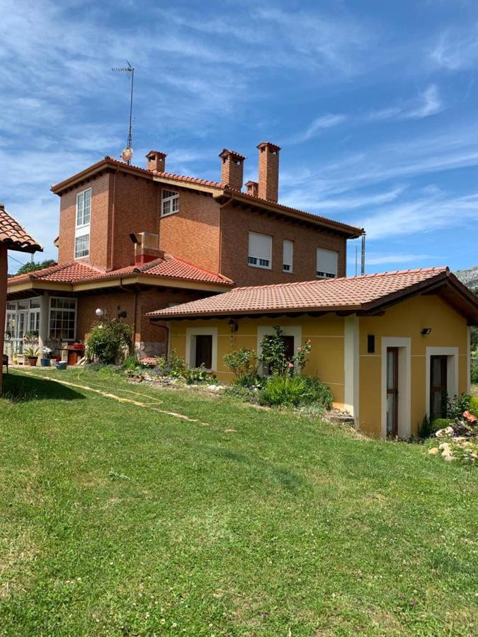 Hostel Arenos Velilla del Rio Carrion Exteriör bild